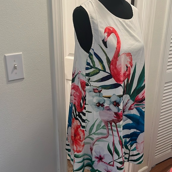 Flamingo sleeveless tunic top - Picture 2 of 6